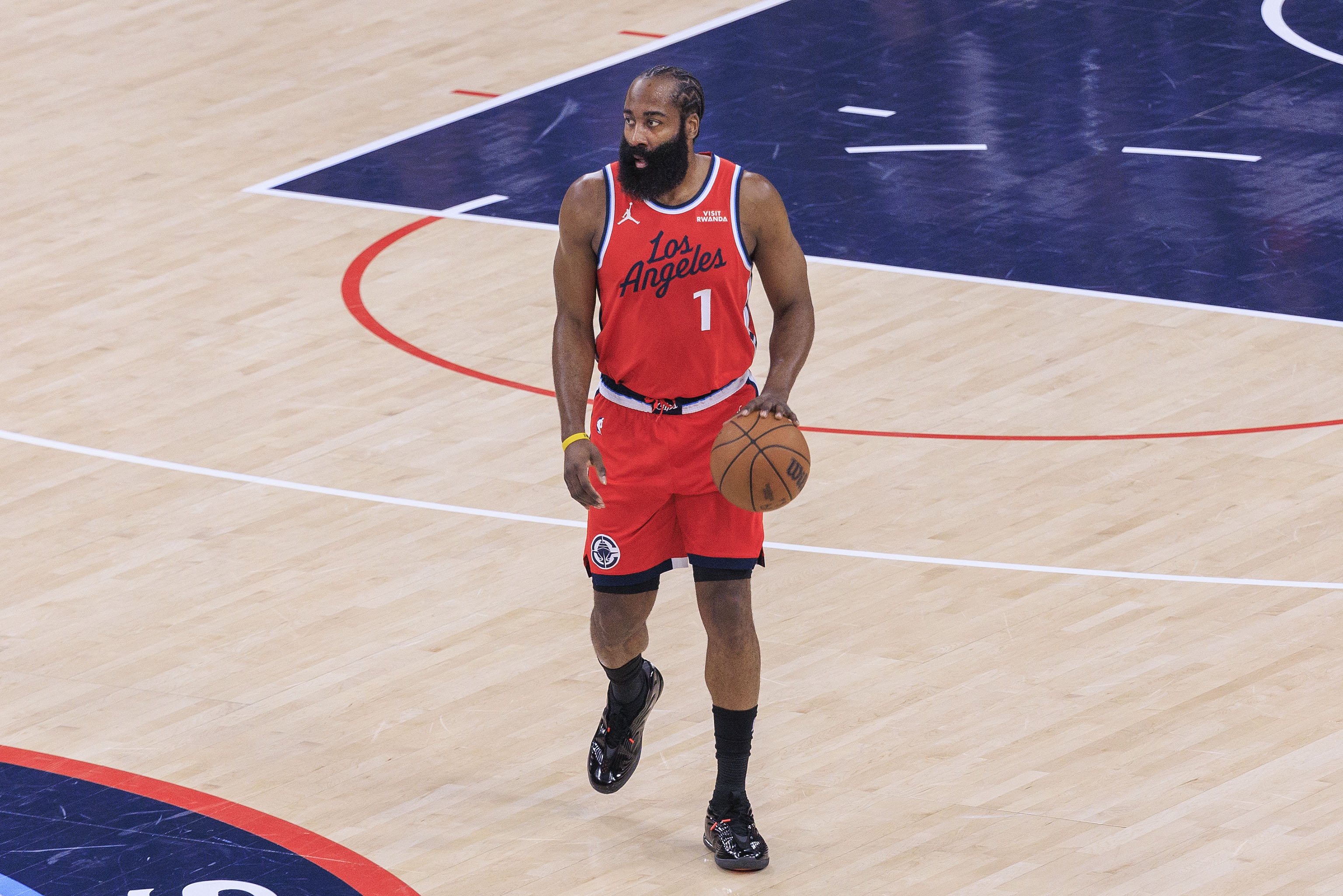 开云体育在线-加内特：哈登应该入选全明星 举办地在他的主场而且他一直很稳定